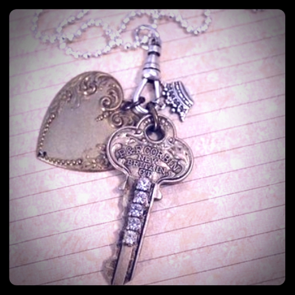 Vintage heart necklace